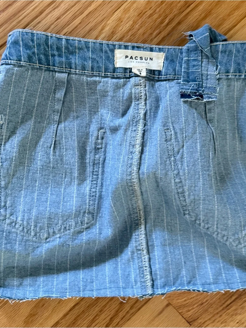 Pacing denim crossbody bag - Picture 3 of 4